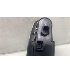 Interrupteur de leve vitre avant gauche PEUGEOT 208 1