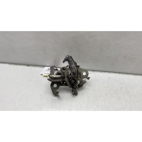 Fermeture de capot PEUGEOT 108