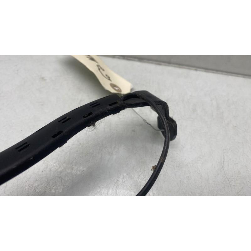 Attache ceinture avant droit VOLKSWAGEN GOLF 6 Photo n°1