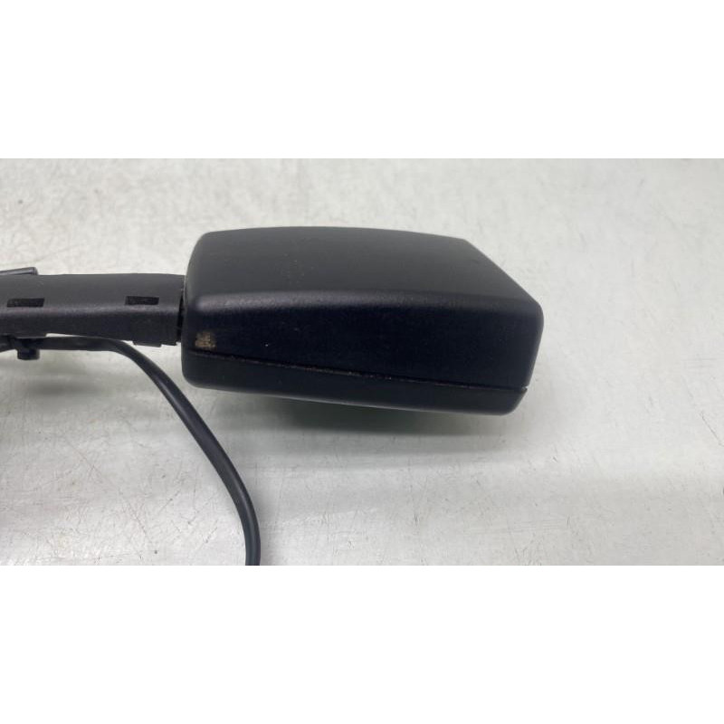 Attache ceinture avant droit VOLKSWAGEN GOLF 6 Photo n°3