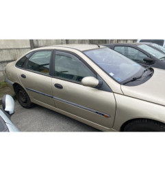 Serrure avant droit RENAULT LAGUNA 1