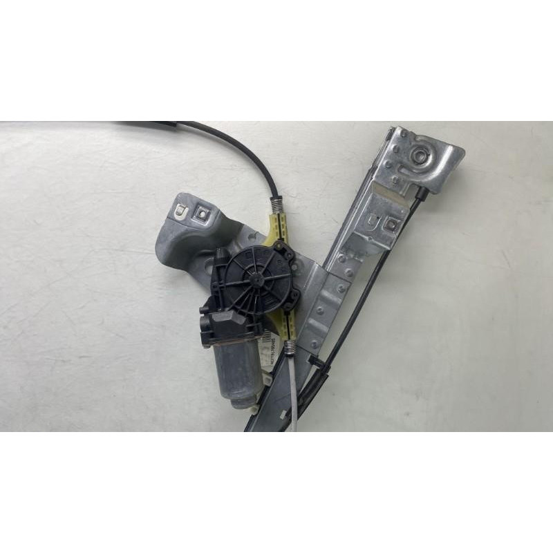 Leve vitre electrique avant gauche RENAULT KANGOO 2 Photo n°4