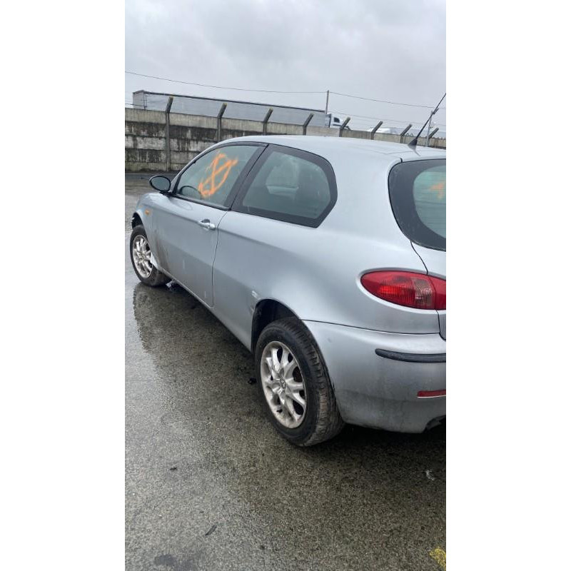 Porte avant gauche ALFA ROMEO 147 Photo n°16
