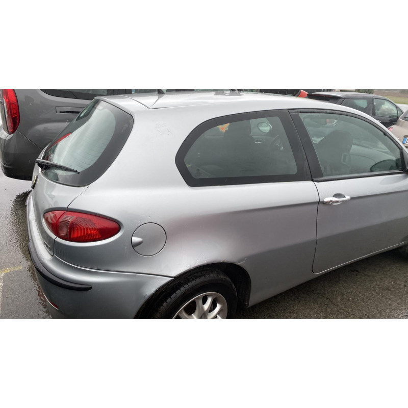 Porte avant gauche ALFA ROMEO 147 Photo n°17