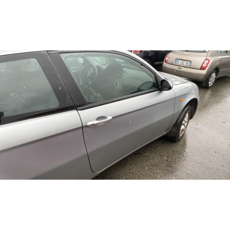 Porte avant gauche ALFA ROMEO 147 Photo n°19