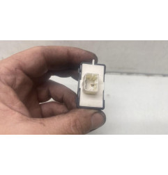 Interrupteur de leve vitre arriere droit FIAT 500X