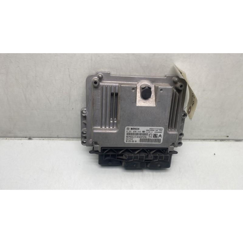 Calculateur moteur PEUGEOT 208 1 Photo n°2