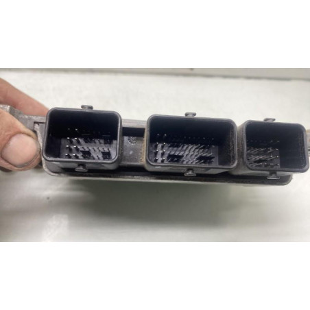 Calculateur moteur RENAULT CLIO 3 Photo n°1