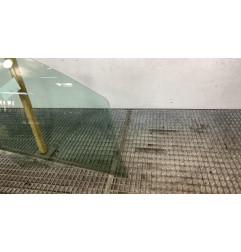 Vitre avant droit PEUGEOT 207