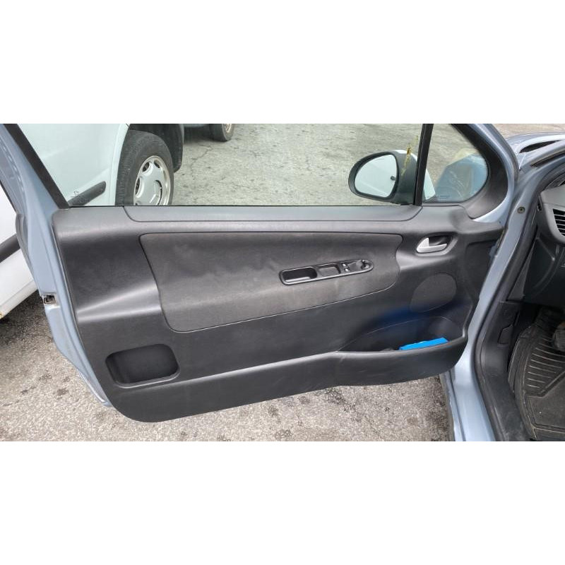 Vitre avant droit PEUGEOT 207 Photo n°15