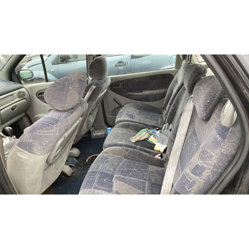 Interrupteur de leve vitre avant gauche RENAULT SCENIC 1 Photo n°8