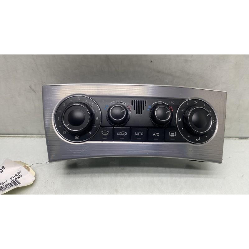 Commande chauffage MERCEDES CLASSE C 203 COUPE SPORT Photo n°3