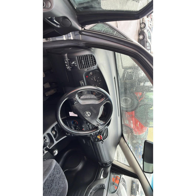 Vitre arriere droit OPEL ZAFIRA A Photo n°7