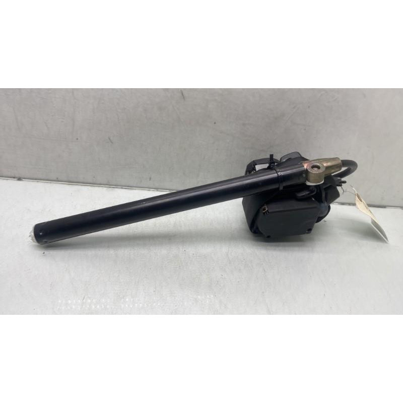 Pretensionneur de ceinture avant droit VOLKSWAGEN CADDY 2 Photo n°4