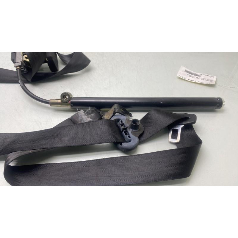 Pretensionneur de ceinture avant droit VOLKSWAGEN CADDY 2 Photo n°5