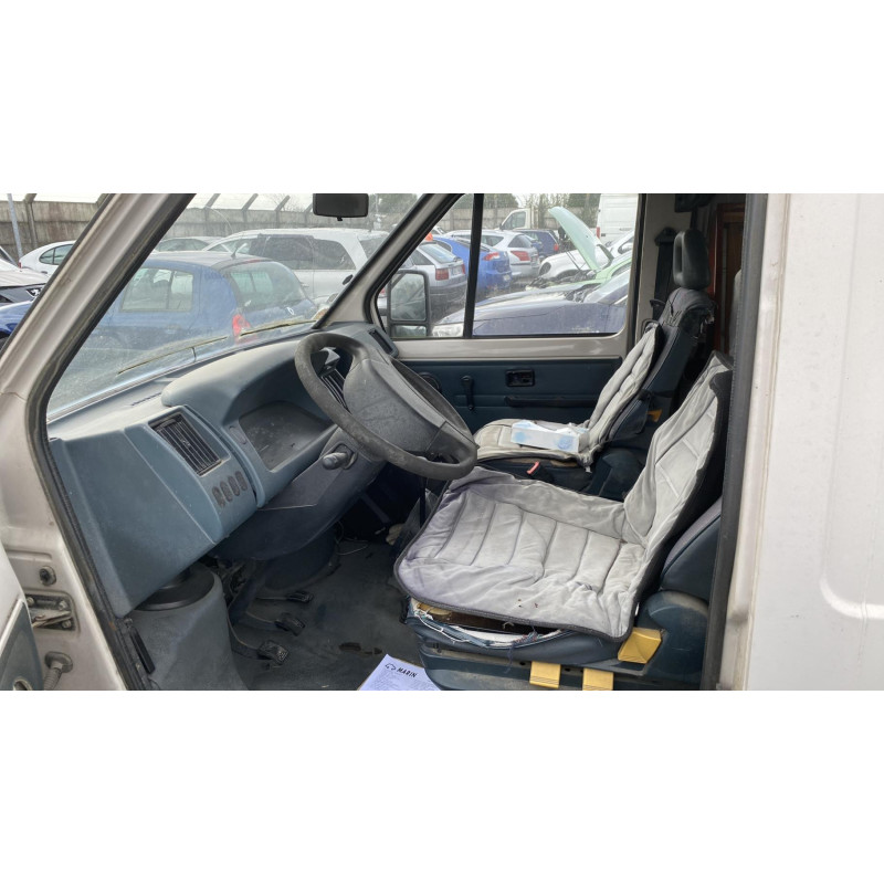 Custode avant droit (porte) RENAULT TRAFIC 1 Photo n°8
