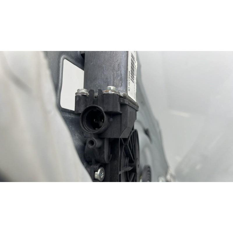Leve vitre electrique avant droit KIA SPORTAGE 3 Photo n°3