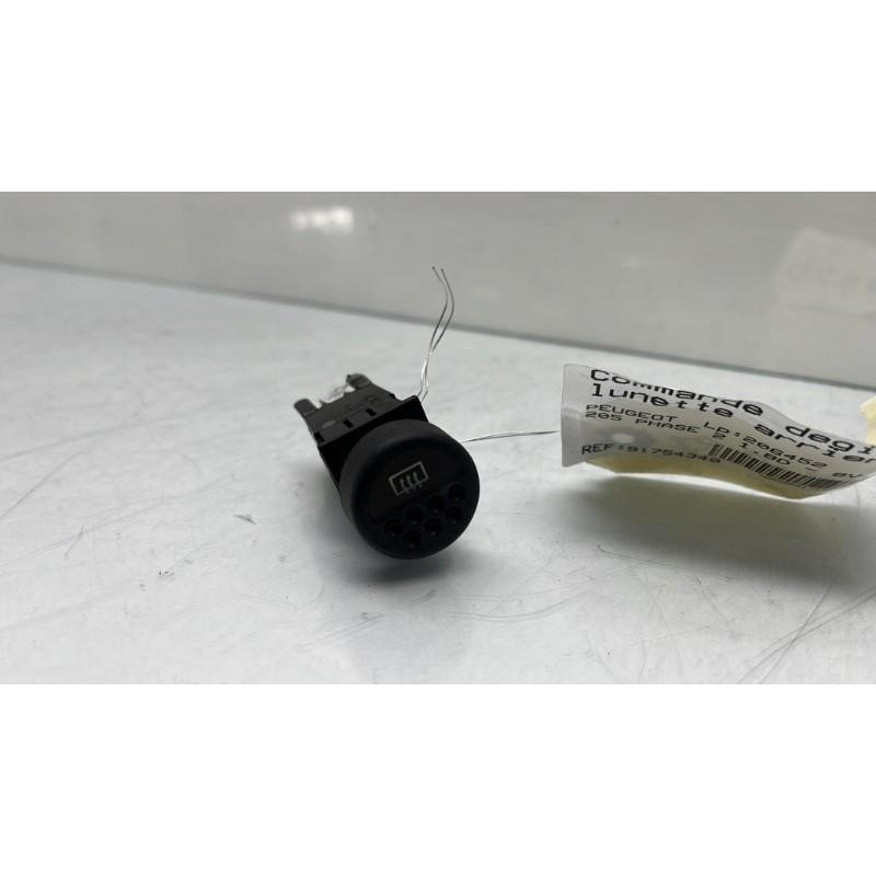 Commande degivrage lunette arriere PEUGEOT 205 Photo n°3