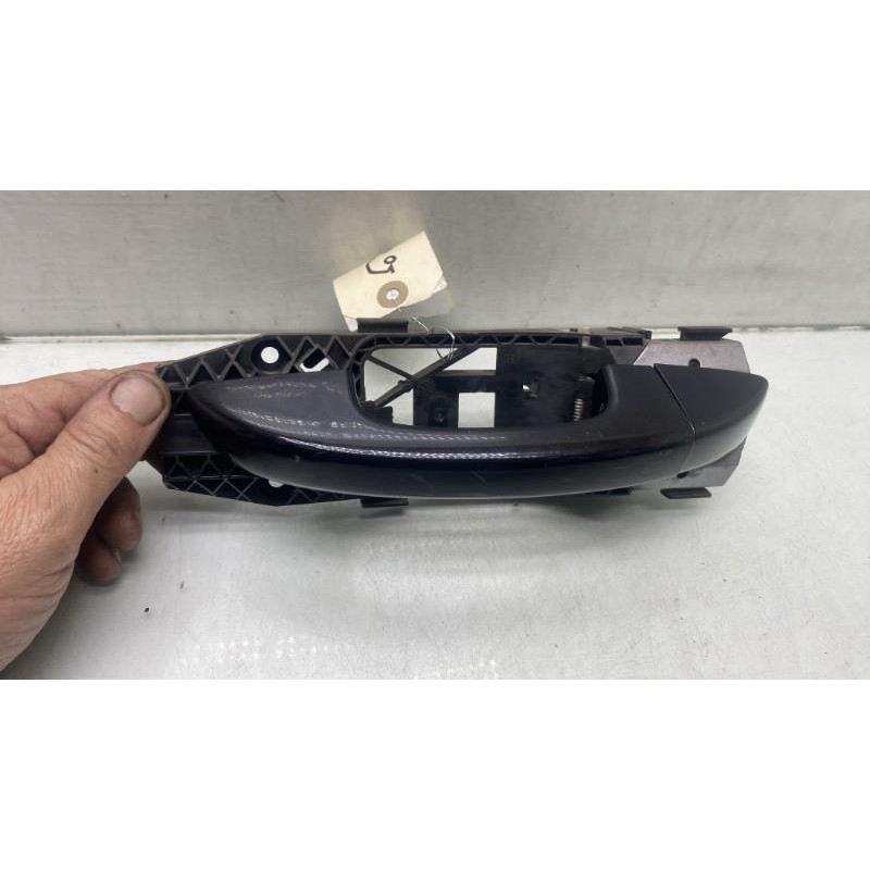 Poignee porte avant gauche VOLKSWAGEN GOLF 6 Photo n°4