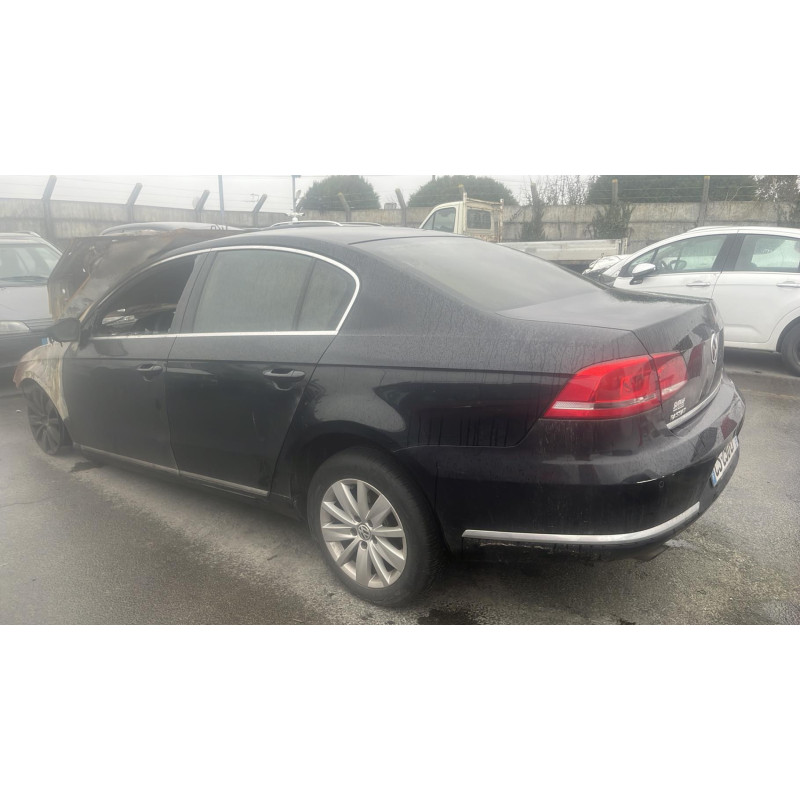 Serrure avant droit VOLKSWAGEN PASSAT 6 Photo n°8