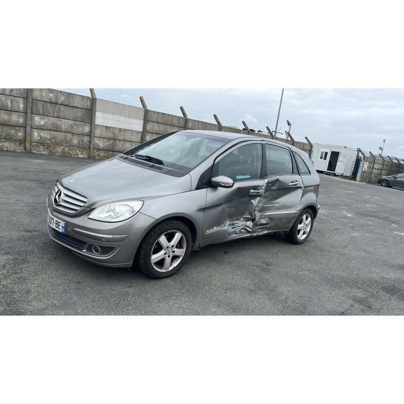 Feu arriere secondaire gauche (feux) MERCEDES CLASSE B 245 Photo n°5