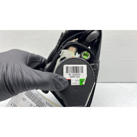 Pretensionneur de ceinture avant droit FORD FOCUS 3