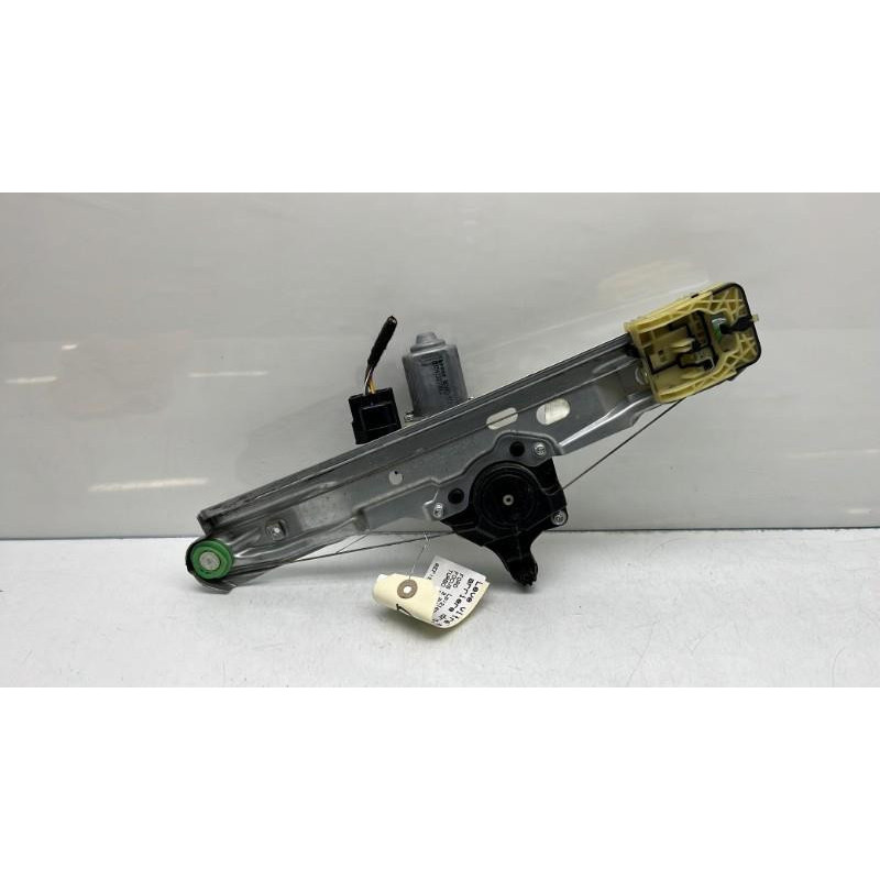 Leve vitre electrique arriere droit FORD FOCUS 3 Photo n°1