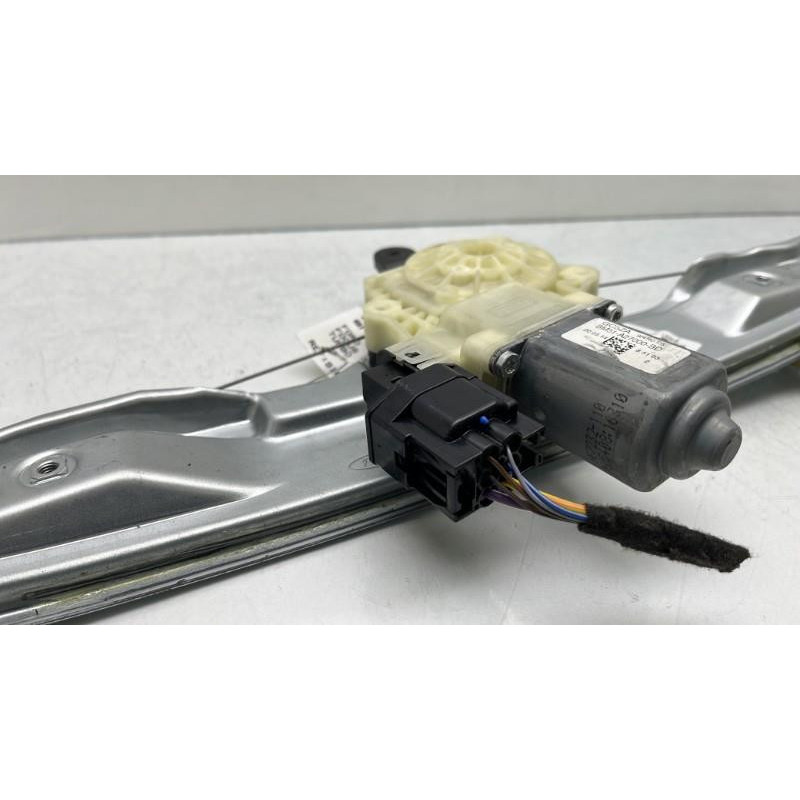 Leve vitre electrique arriere droit FORD FOCUS 3 Photo n°9
