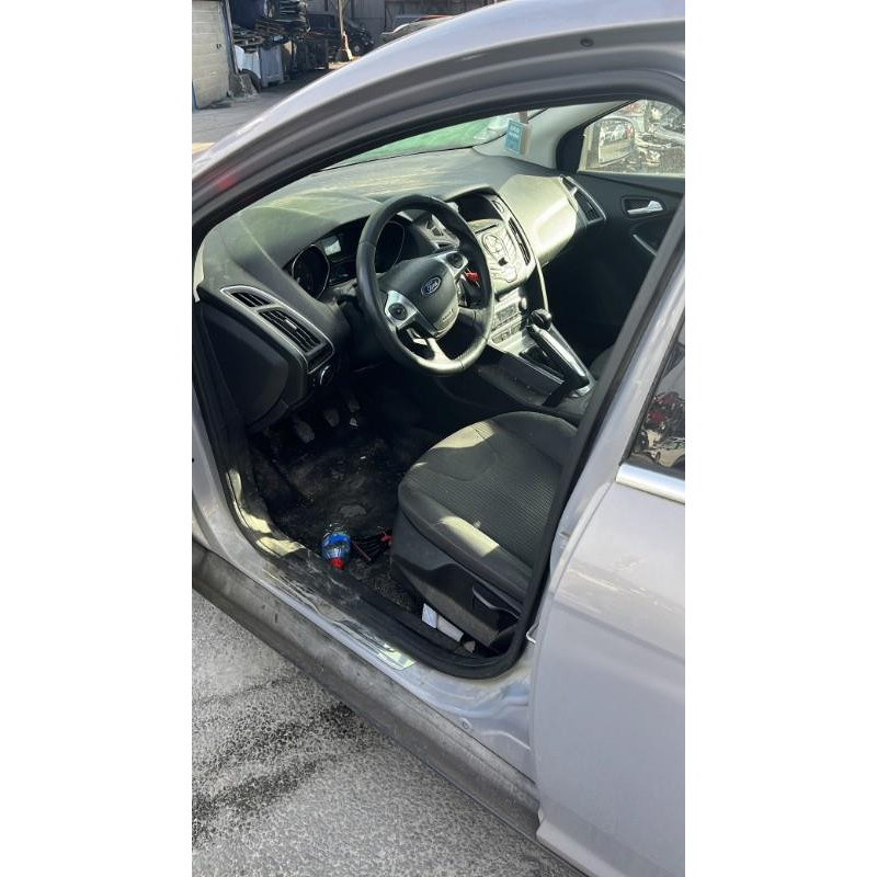Leve vitre electrique avant gauche FORD FOCUS 3 Photo n°17