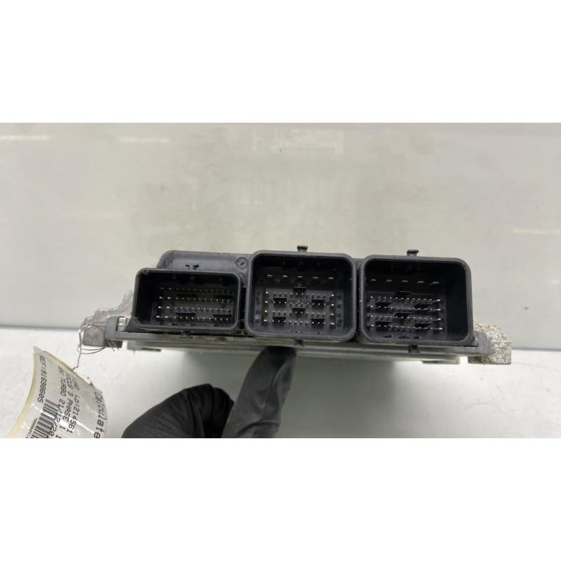 Calculateur moteur FORD FOCUS 3 Photo n°1