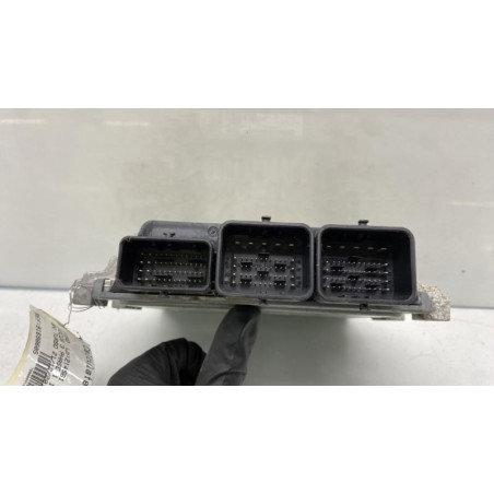 Calculateur moteur FORD FOCUS 3 Photo n°1