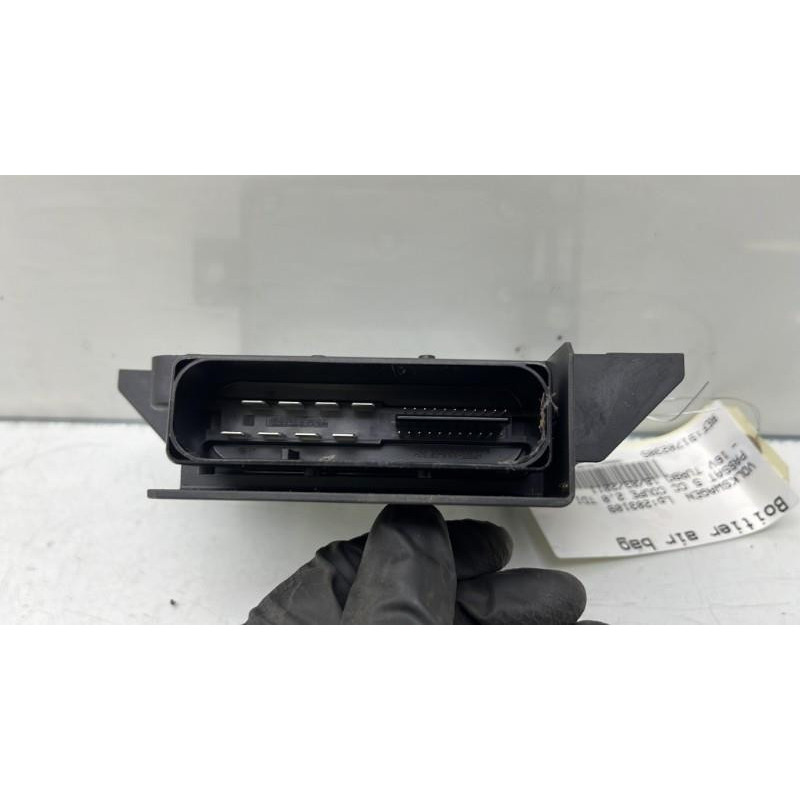 Boitier air bag VOLKSWAGEN PASSAT 5 Photo n°2