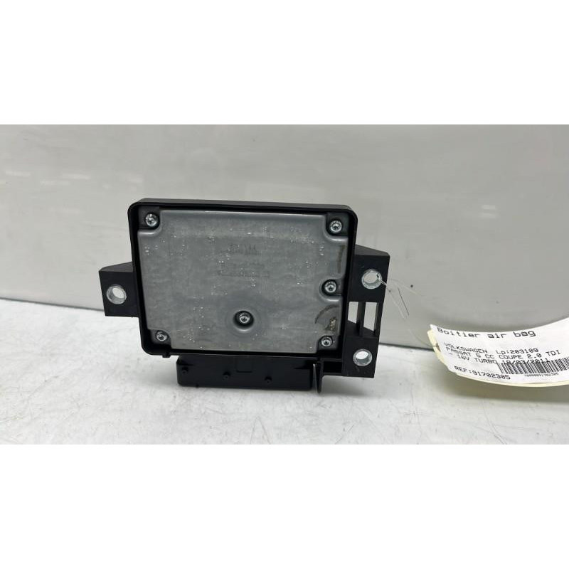 Boitier air bag VOLKSWAGEN PASSAT 5 Photo n°4