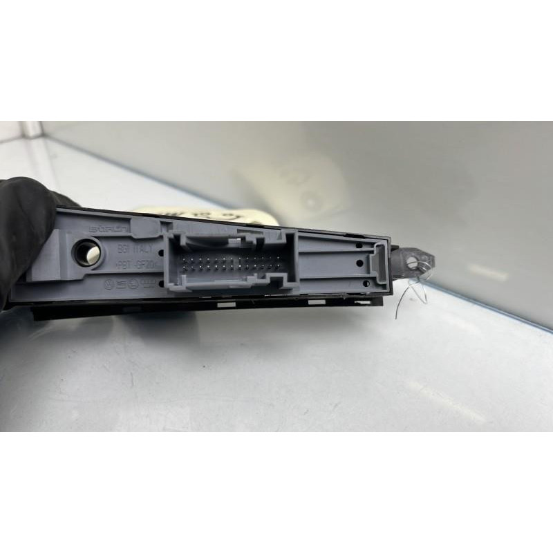 Poignee electrique frein a main VOLKSWAGEN PASSAT 5 Photo n°3