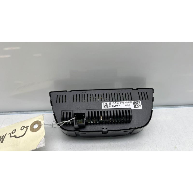 Commande chauffage OPEL ASTRA J Photo n°5
