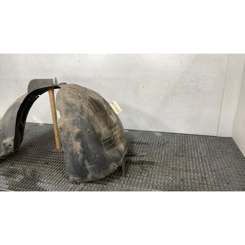 Pare boue avant gauche OPEL ASTRA J Photo n°4