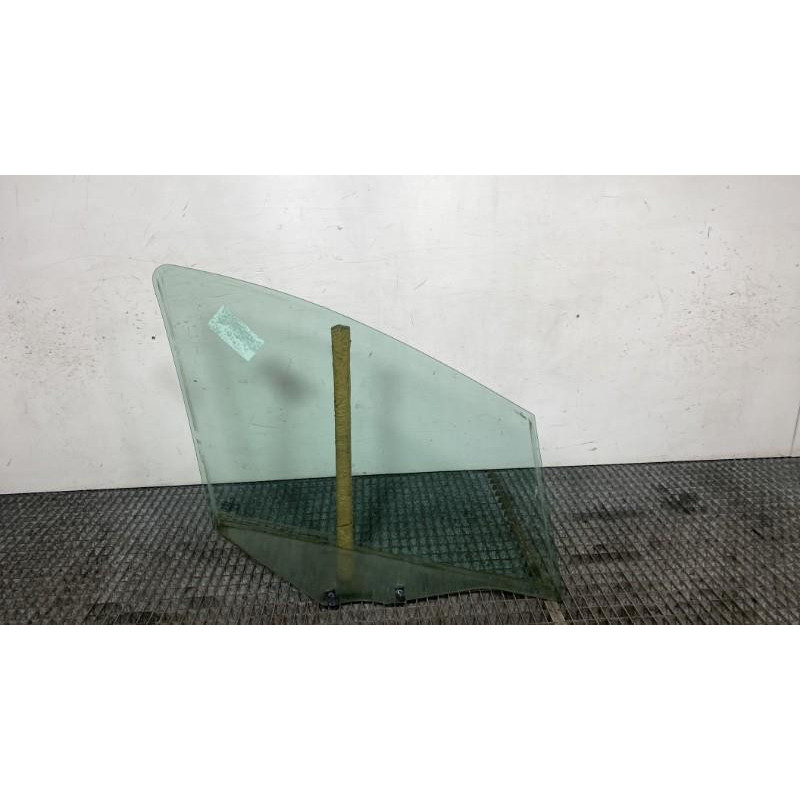 Vitre avant gauche PEUGEOT 308 1 SW Photo n°6