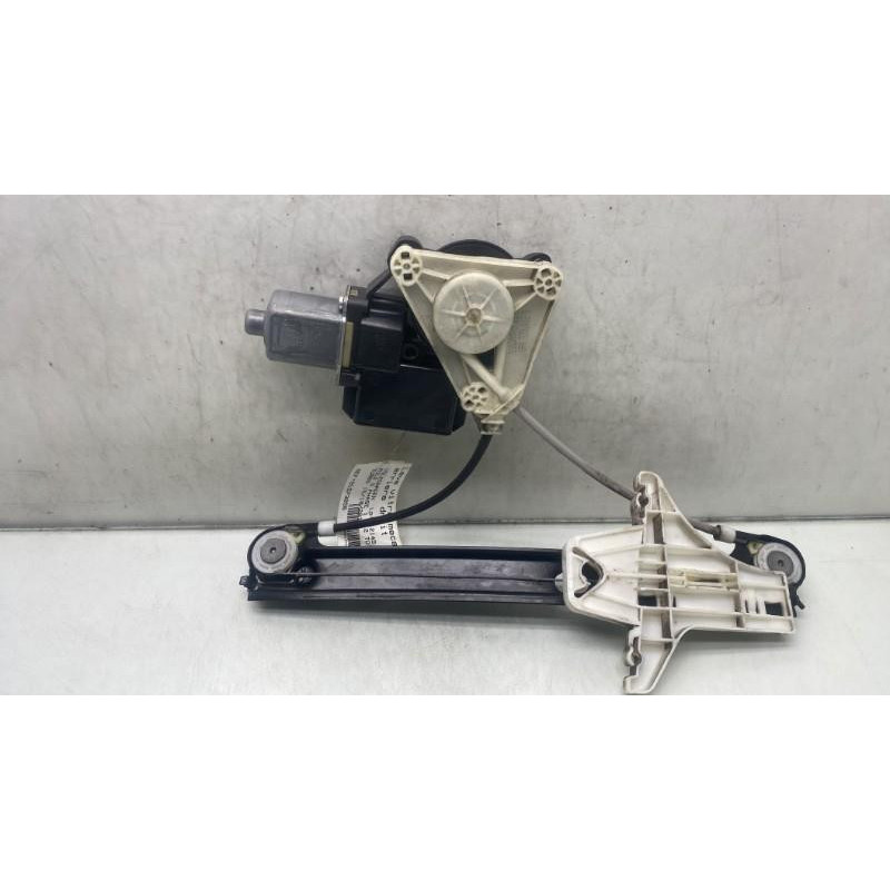 Leve vitre mecanique arriere droit VOLKSWAGEN POLO 5 Photo n°2
