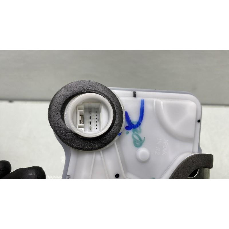 Serrure avant droit PEUGEOT 108 Photo n°4
