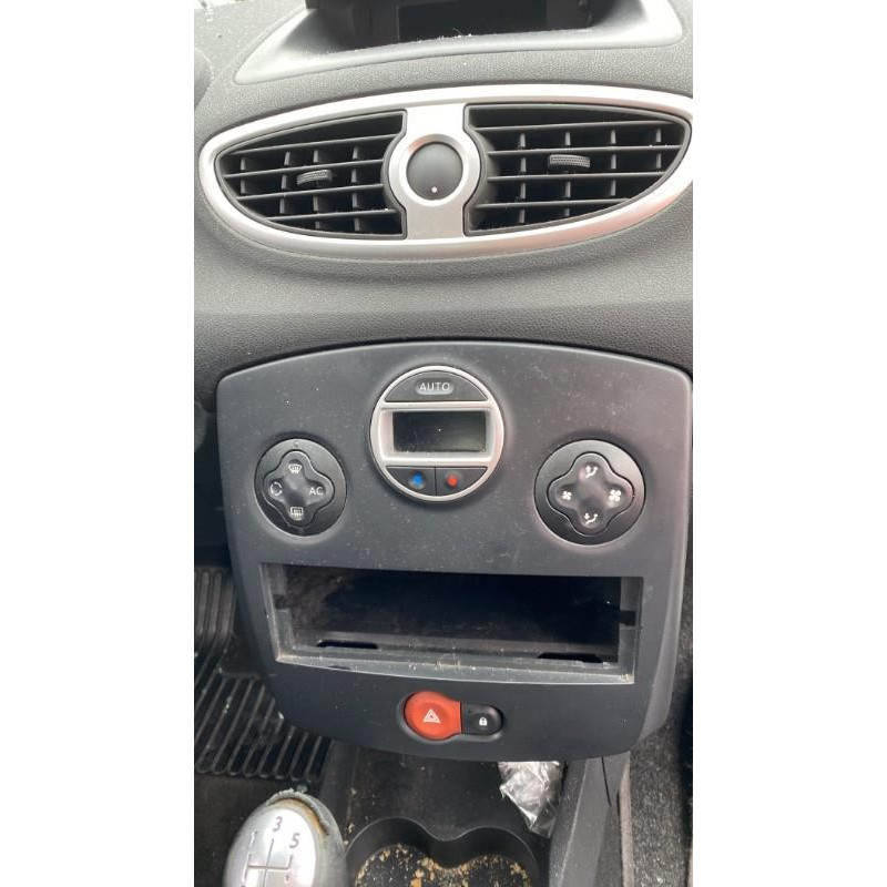 Boitier UCH RENAULT CLIO 3 Photo n°15