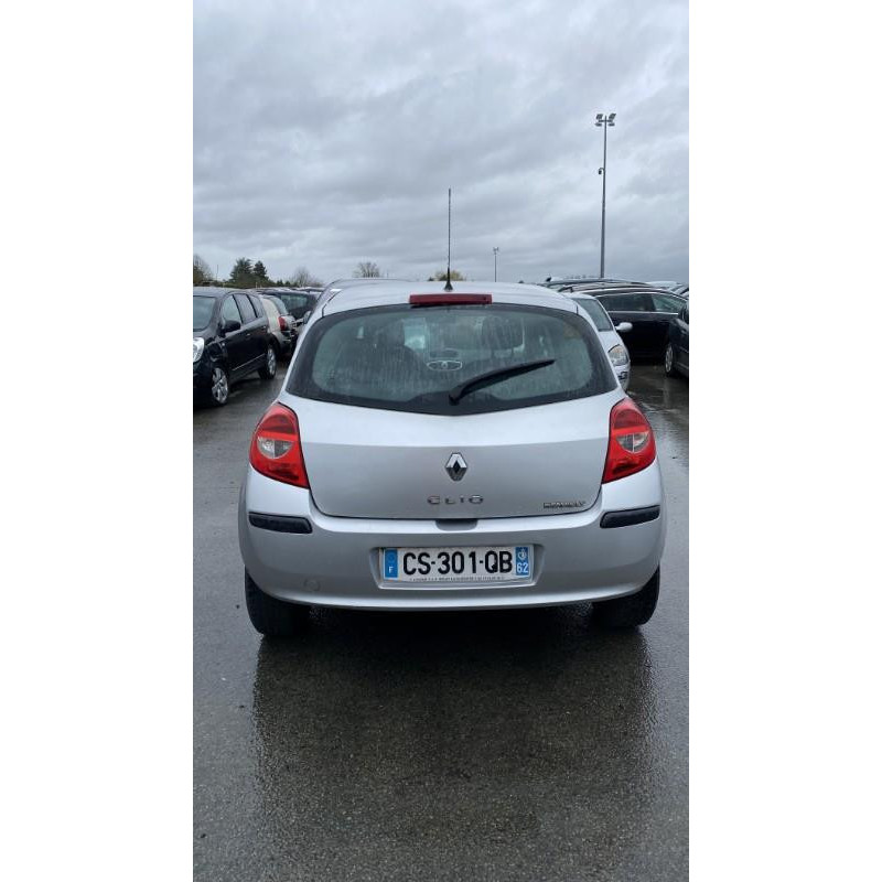 Boitier UCH RENAULT CLIO 3 Photo n°17