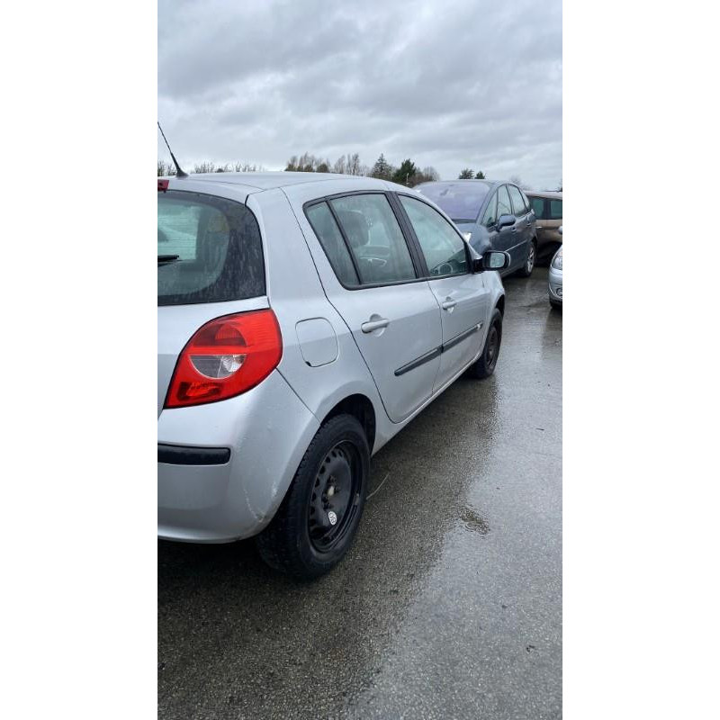 Boitier UCH RENAULT CLIO 3 Photo n°18