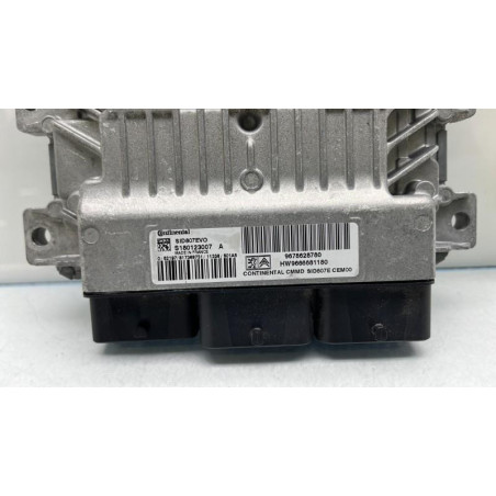 Calculateur moteur PEUGEOT 5008 1