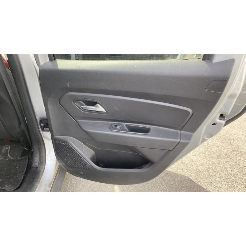 Custode arriere droit DACIA DUSTER 2 Photo n°20