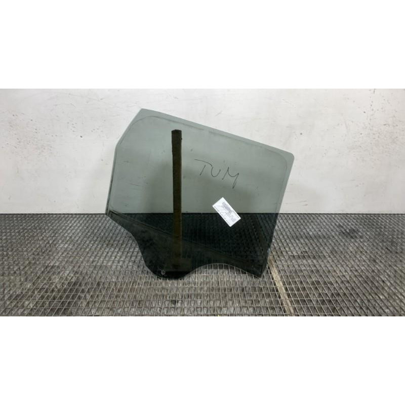 Vitre arriere gauche DACIA DUSTER 2 Photo n°3