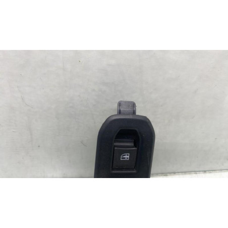 Interrupteur de leve vitre arriere gauche DACIA DUSTER 2 Photo n°1