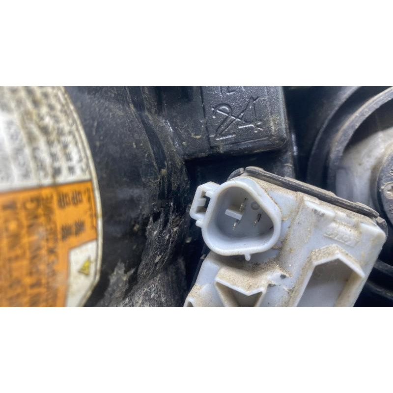 Optique avant principal gauche (feux)(phare) SUZUKI GRAND VITARA 2 Photo n°5