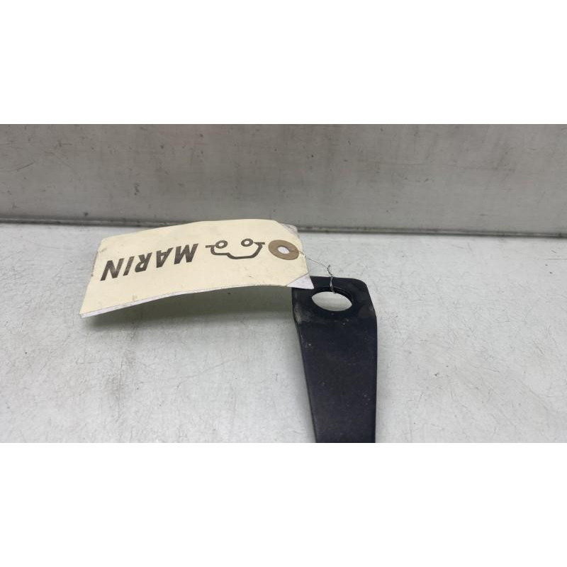 Attache ceinture avant droit SUZUKI GRAND VITARA 2 Photo n°4
