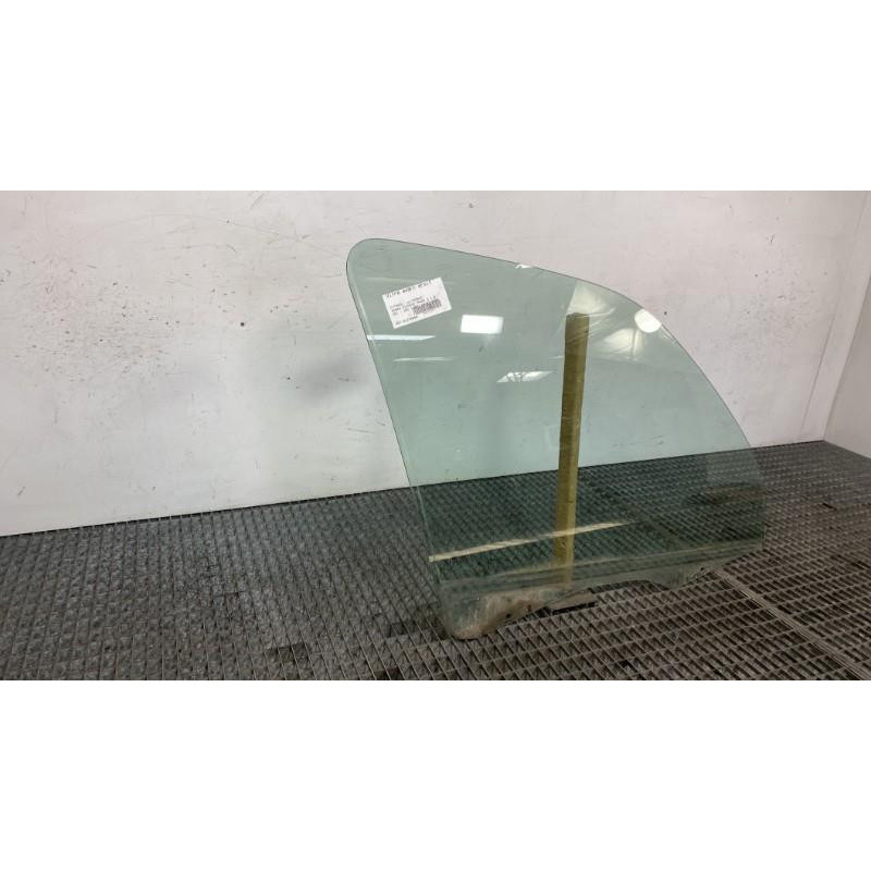 Vitre avant droit CITROEN XSARA PICASSO Photo n°2