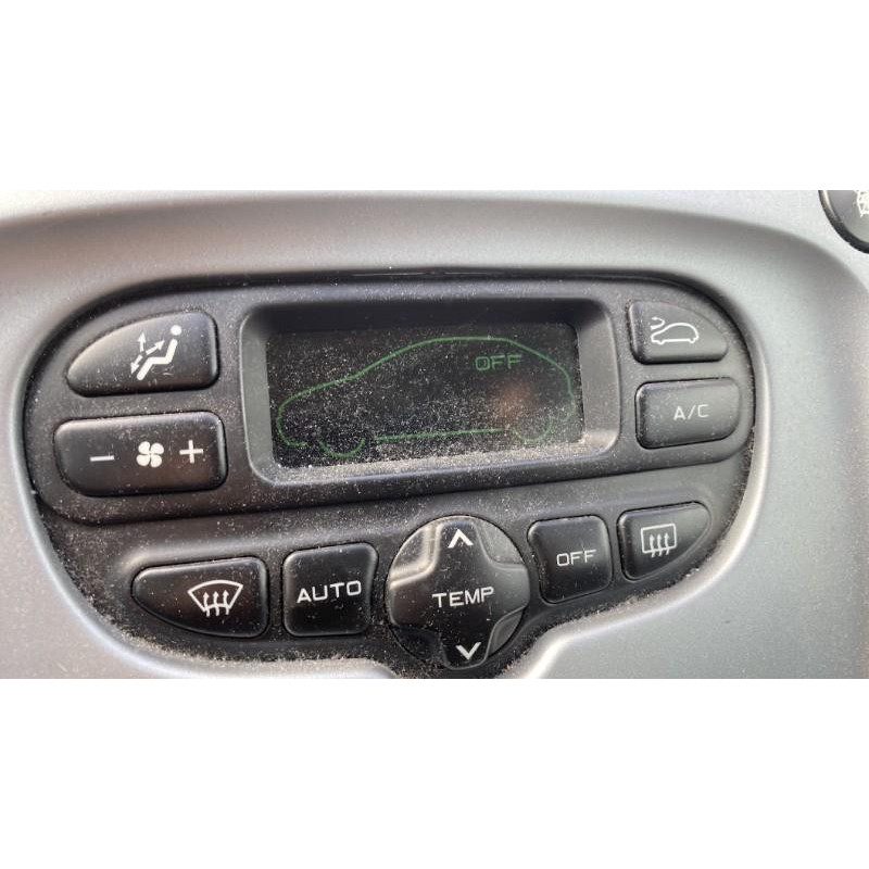 Vitre avant droit CITROEN XSARA PICASSO Photo n°14